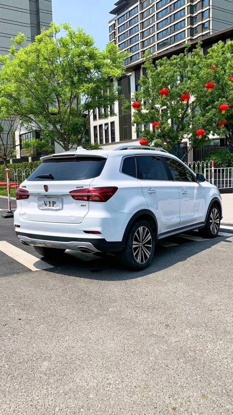 廊坊20年荣威RX57