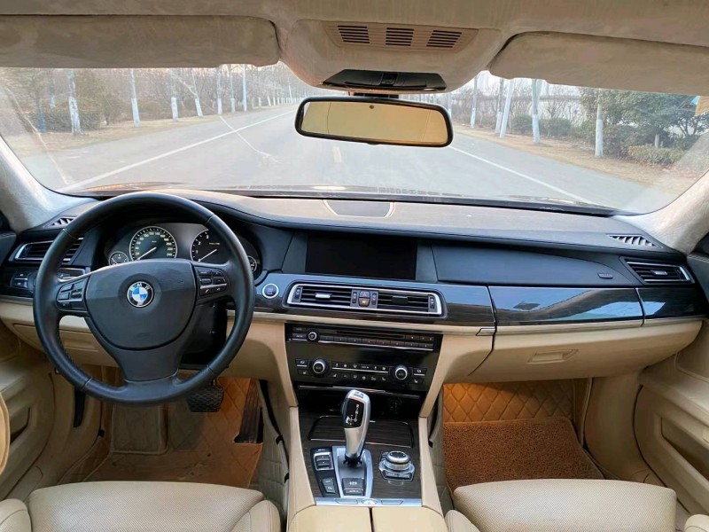 徐州13年宝马7系4