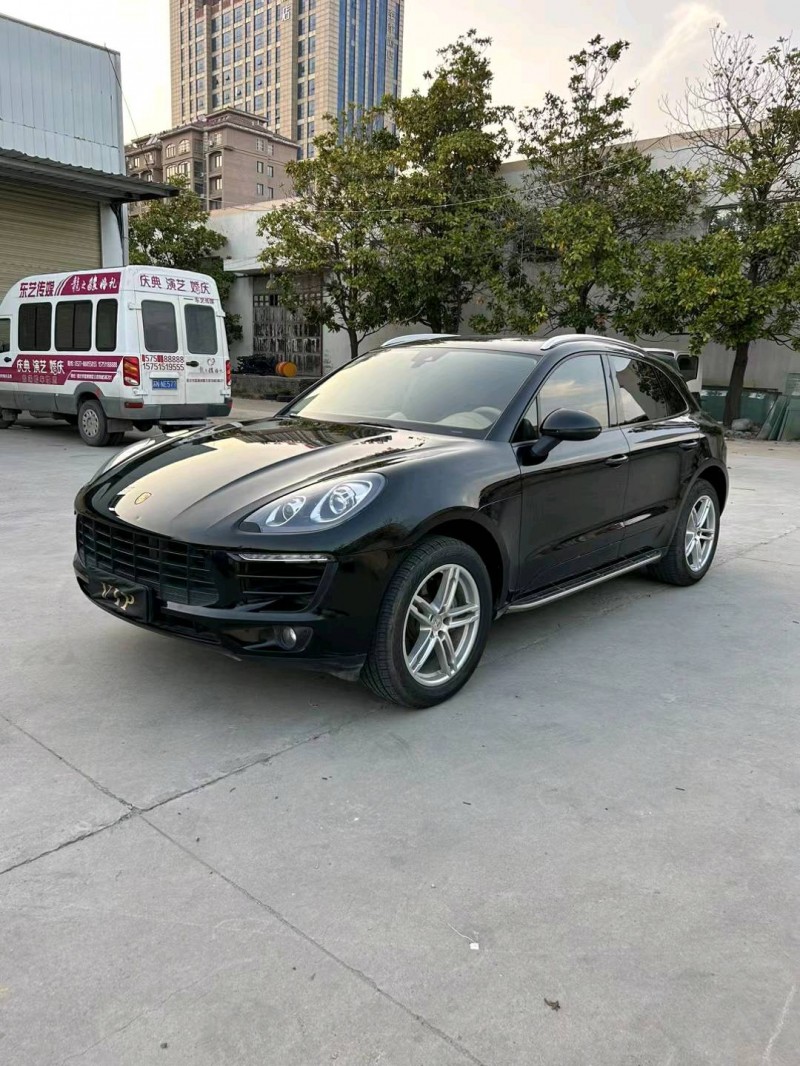 宿迁16年保时捷Macan2