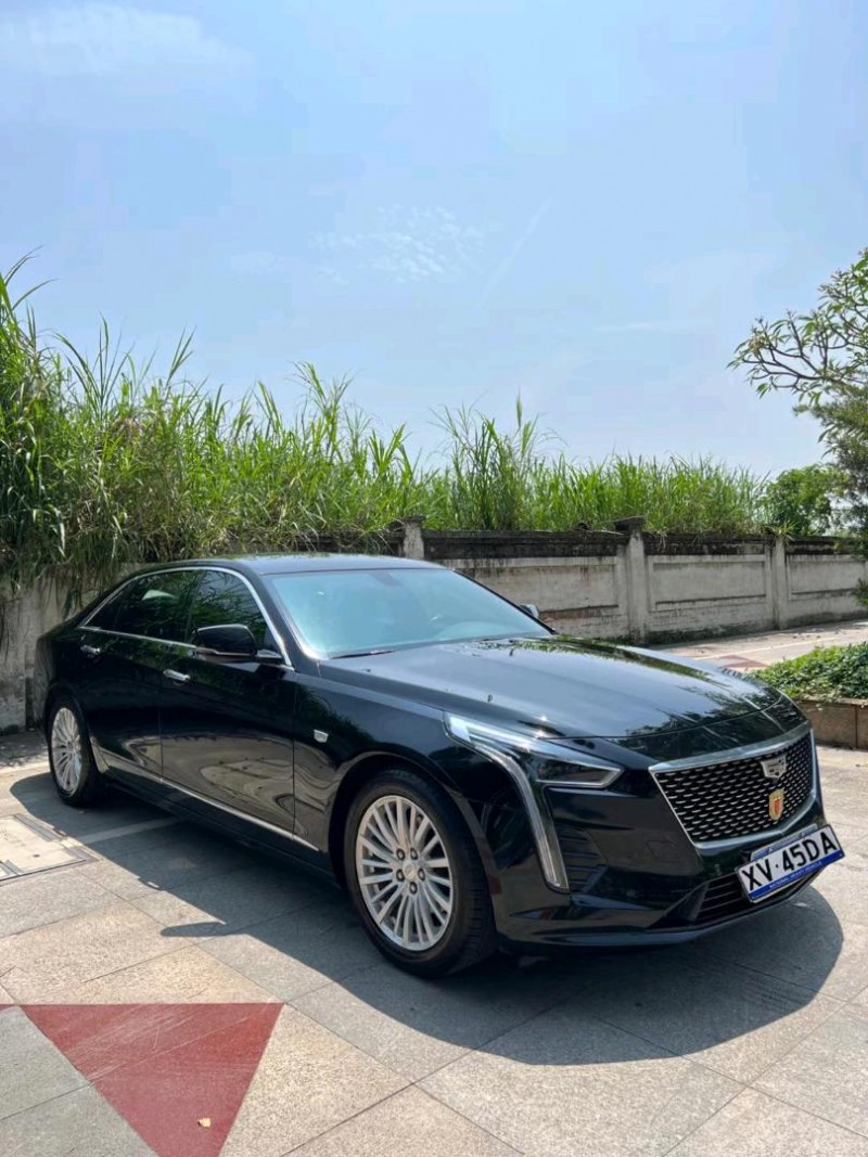 东莞20年凯迪拉克CT63