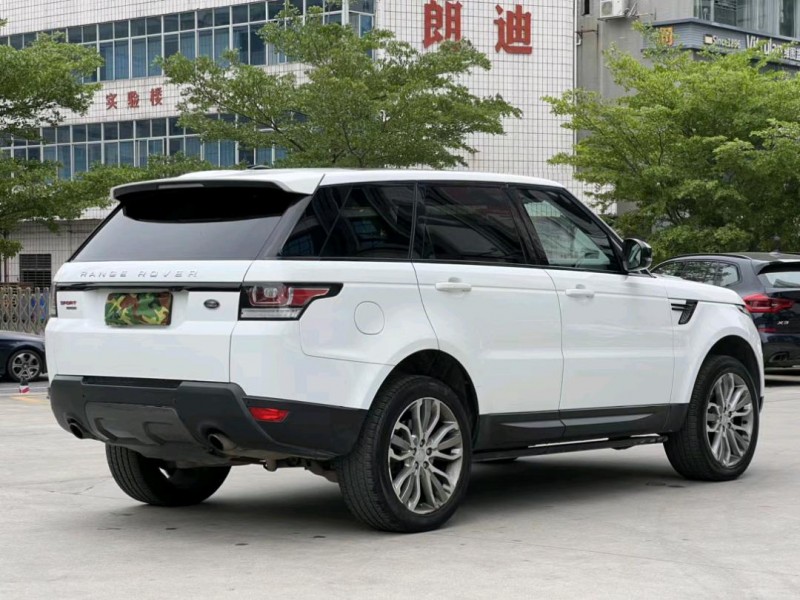 东莞17年路虎揽胜运动8