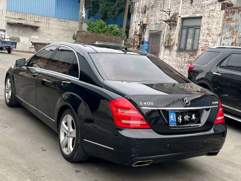 深圳10年奔驰S9