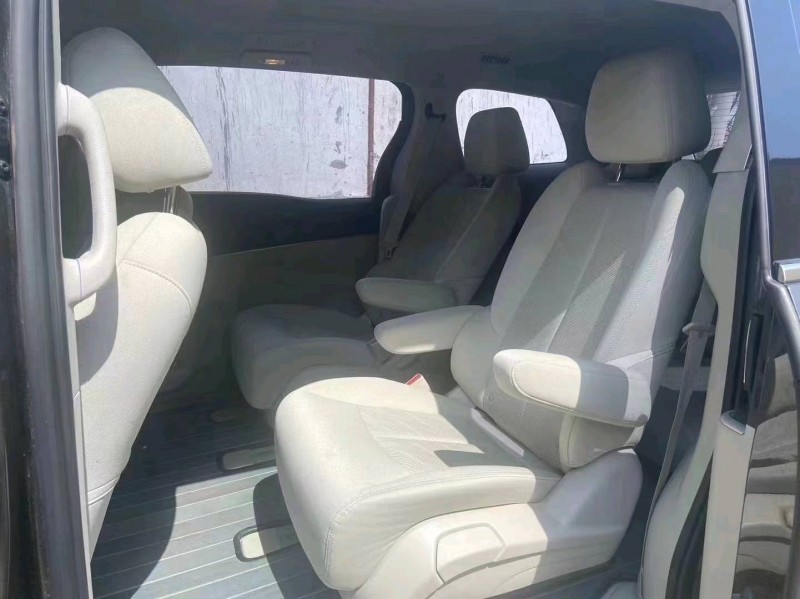 青岛21年别克GL84