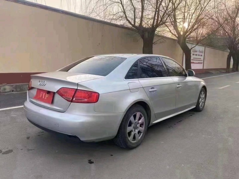 青岛11年奥迪A4L8