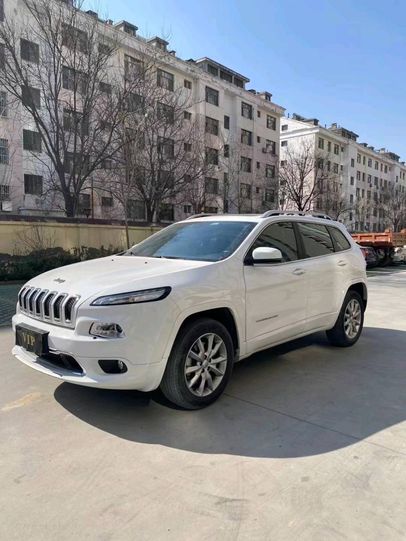 淄博17年Jeep自由光2