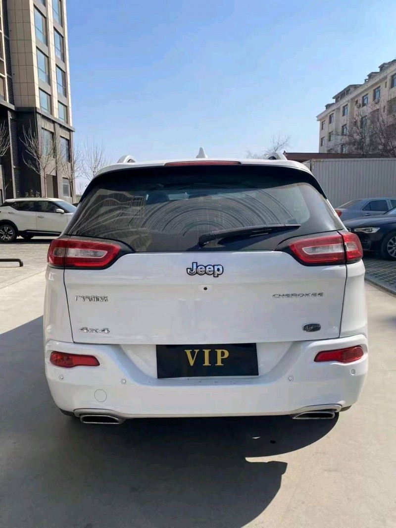 淄博17年Jeep自由光9