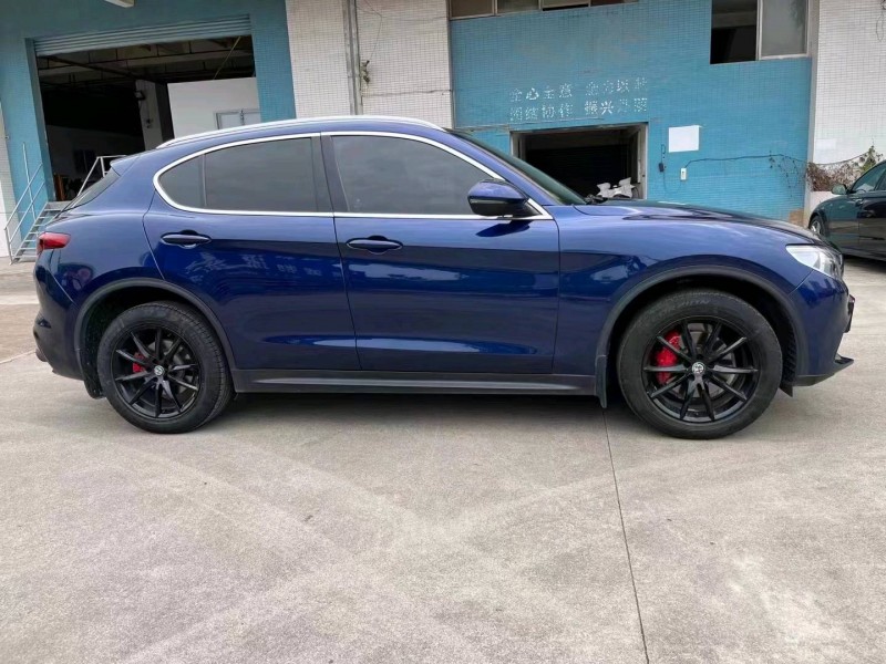 深圳19年阿尔法·罗密欧Stelvio2