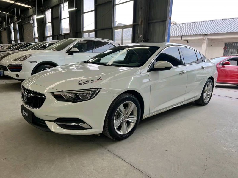 济宁18年别克君威3