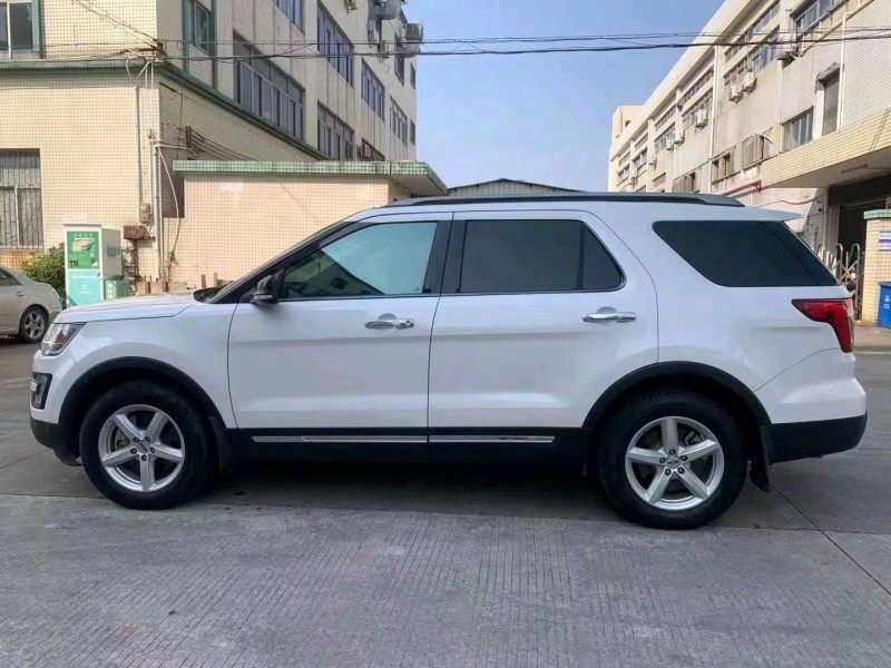 深圳17年福特探险者3