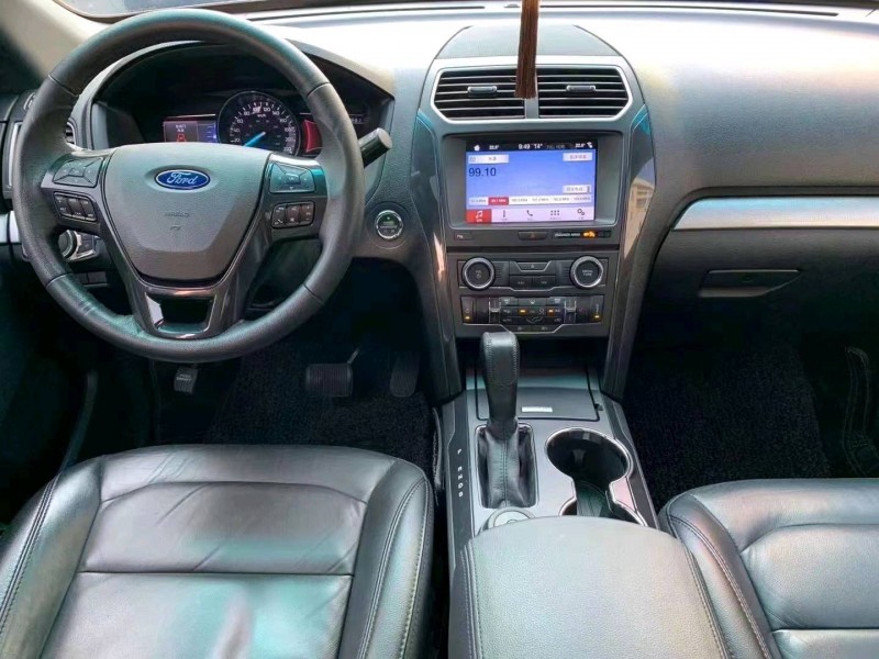 深圳17年福特探险者6