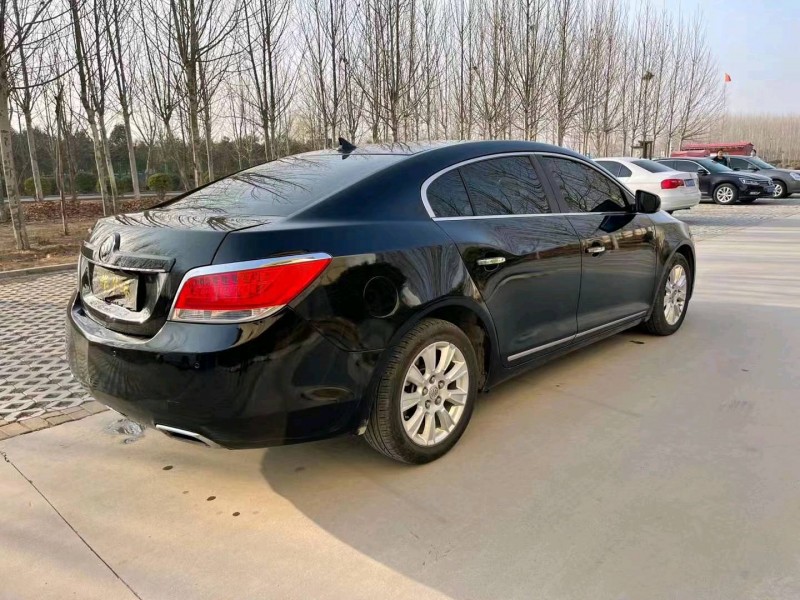 青岛13年别克君越4