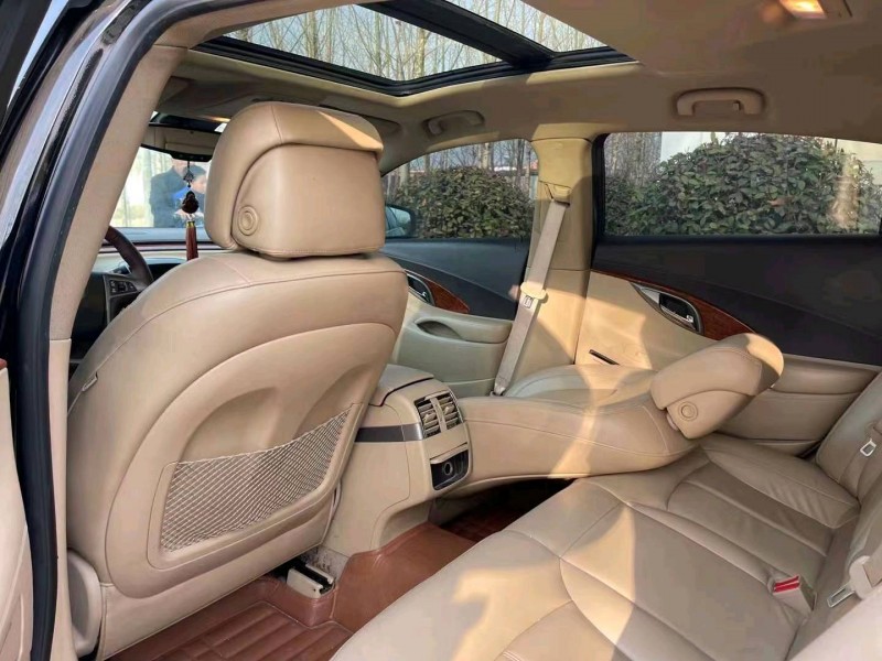 青岛13年别克君越5