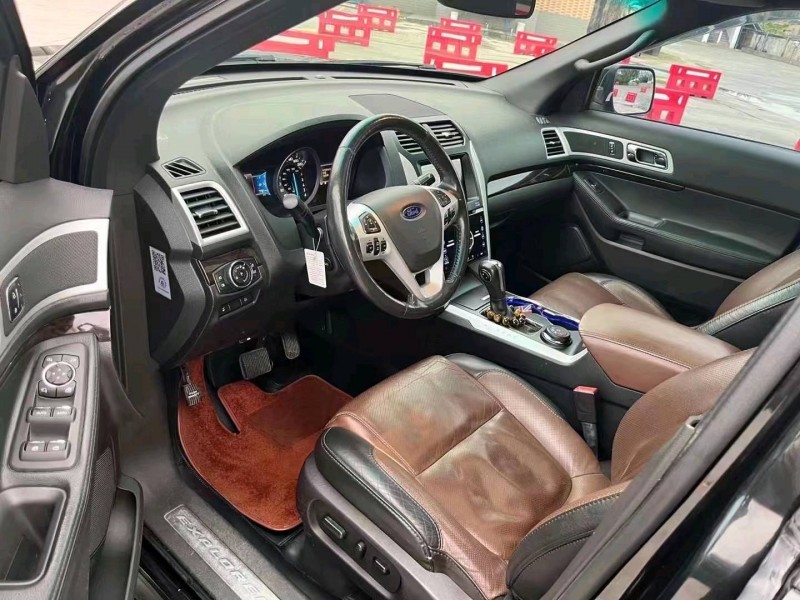 深圳15年福特探险者2