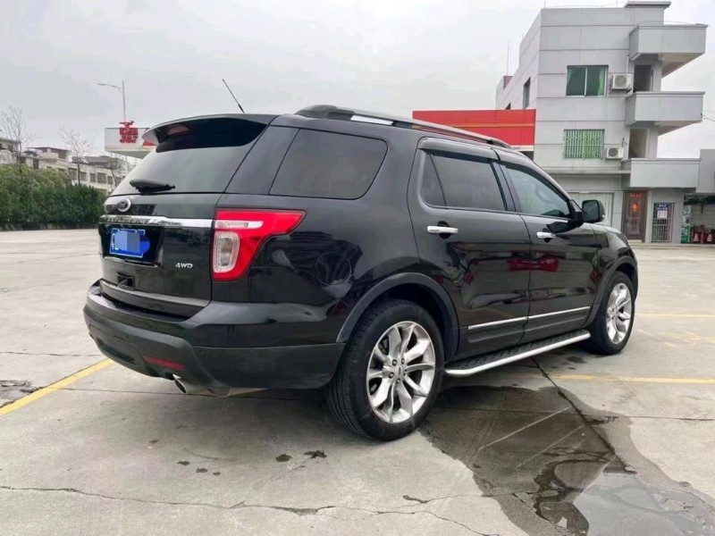 深圳15年福特探险者3