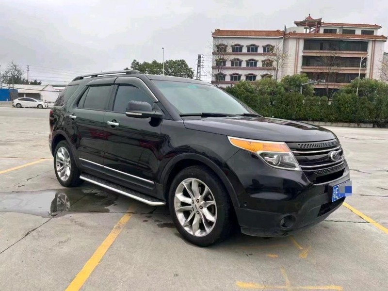 深圳15年福特探险者6