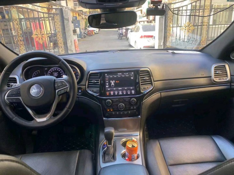 邯郸20年Jeep大切诺基6