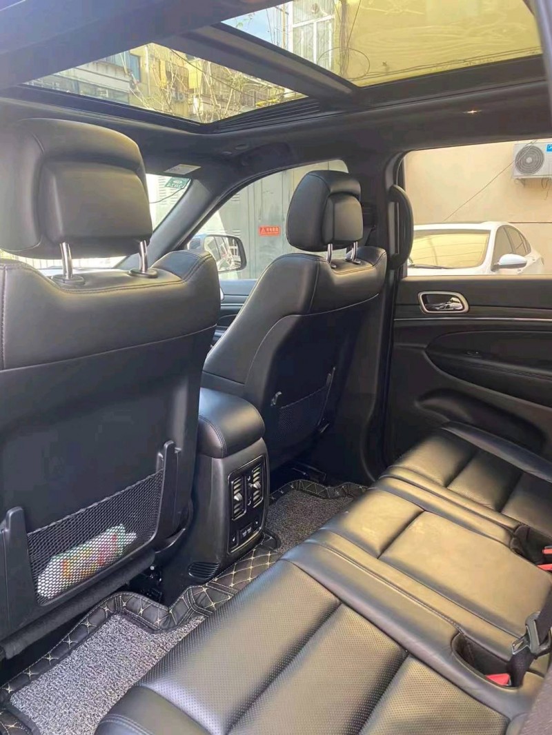 邯郸20年Jeep大切诺基9