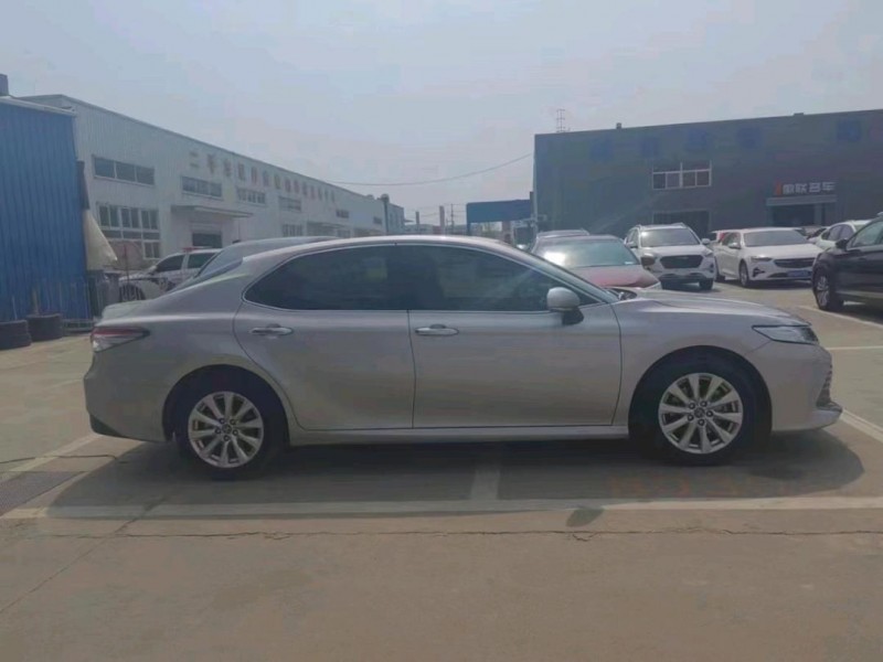 济南20年丰田凯美瑞3