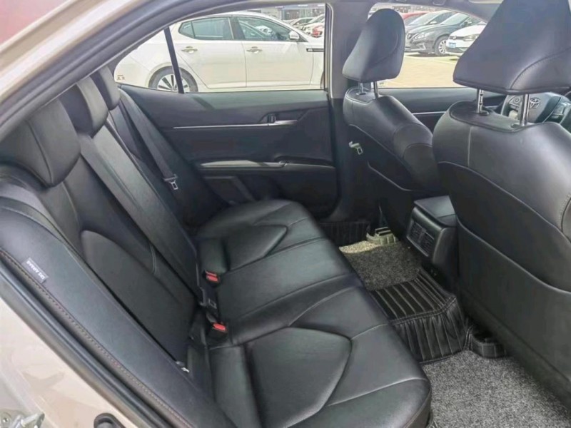 济南20年丰田凯美瑞6