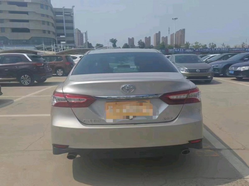 济南20年丰田凯美瑞5