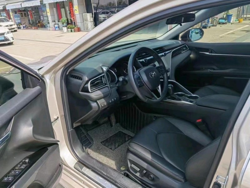 济南20年丰田凯美瑞7