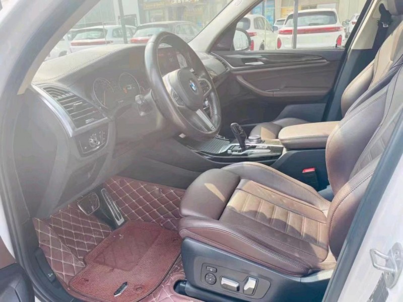 济南18年宝马X36