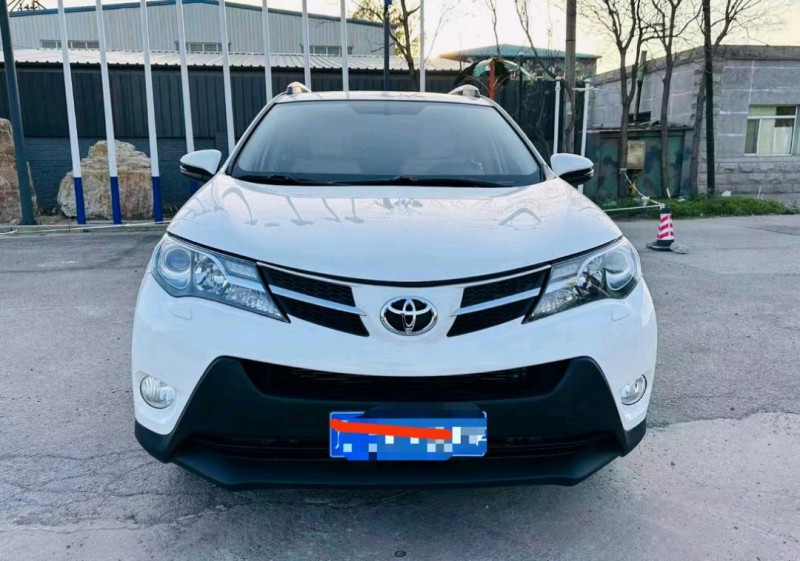 沈阳14年丰田RAV4荣放1