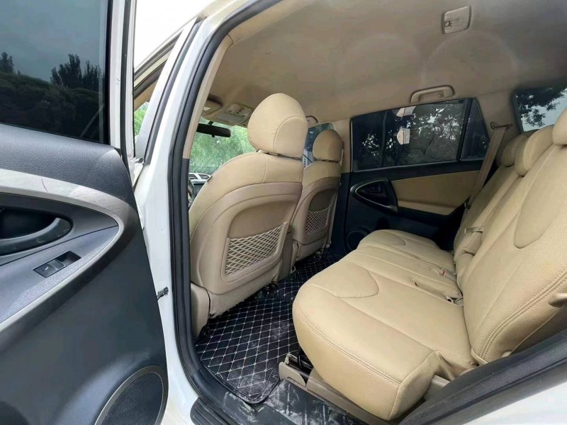沈阳13年丰田RAV4荣放4