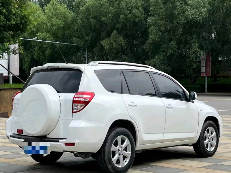 沈阳13年丰田RAV4荣放5