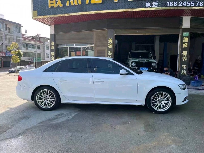 宜昌12年奥迪A4L8
