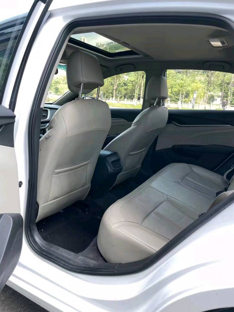 重庆19年别克英朗4