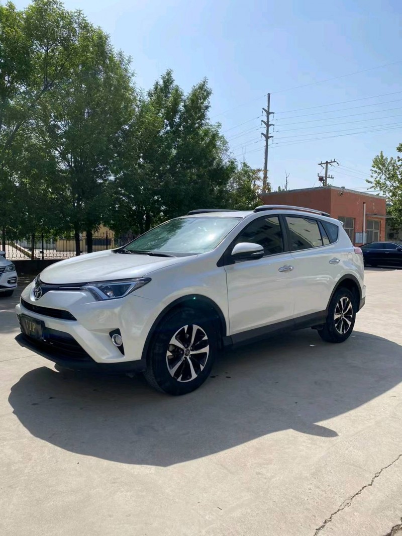 青岛18年丰田RAV4荣放2