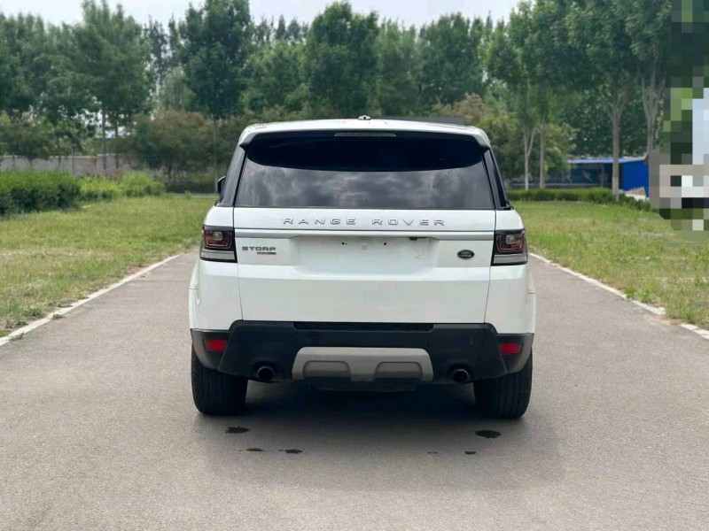 青岛14年路虎揽胜运动2