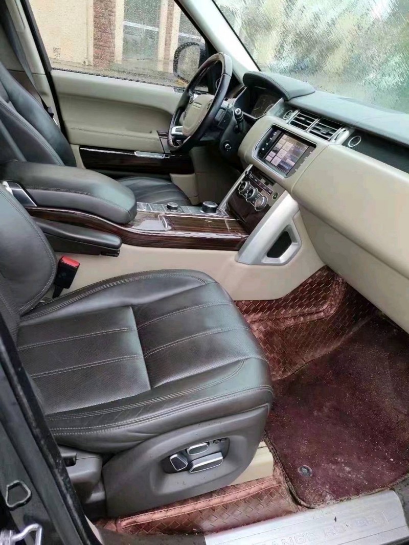 淄博14年路虎揽胜行政4