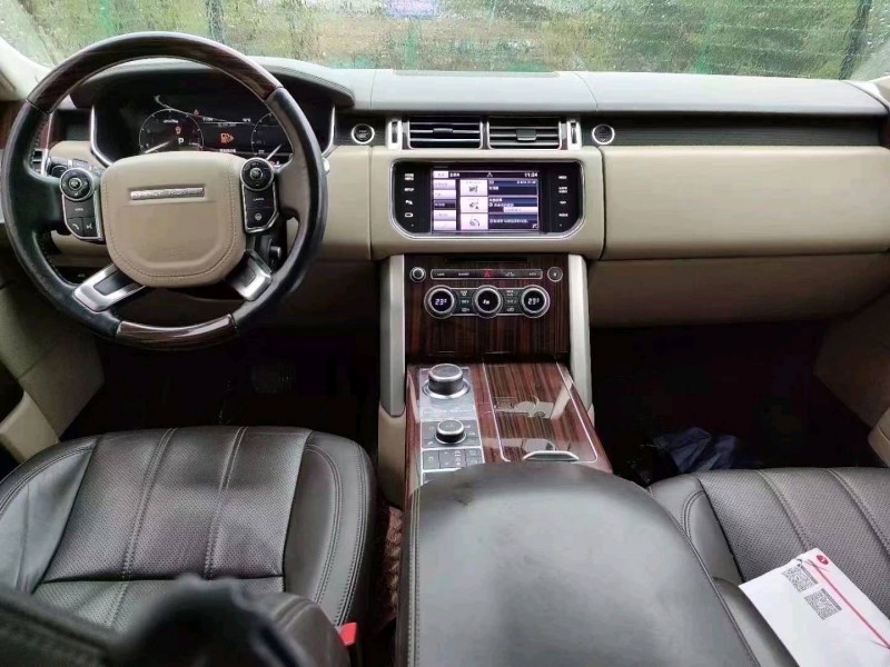 淄博14年路虎揽胜行政8