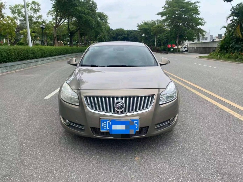 深圳11年别克君威1