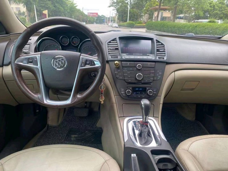 深圳11年别克君威6