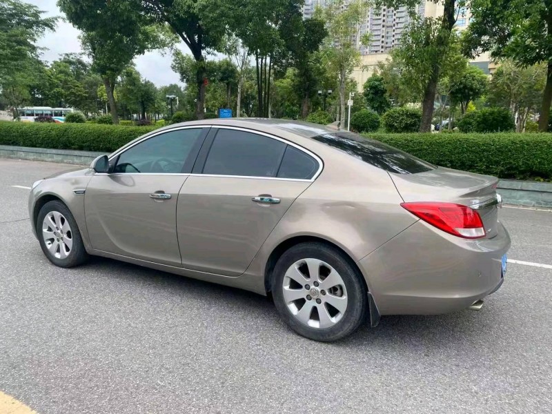 深圳11年别克君威7