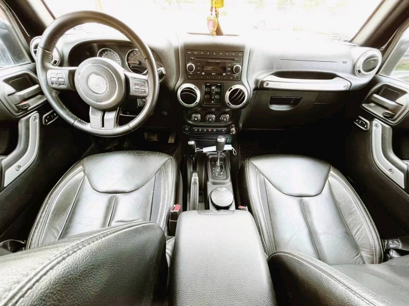 枣庄18年Jeep牧马人7