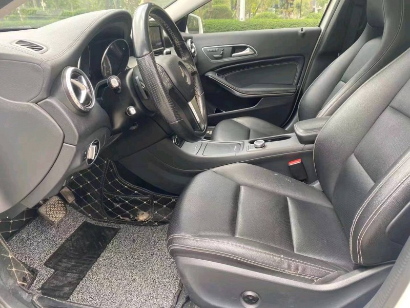 深圳16年奔驰GLA7