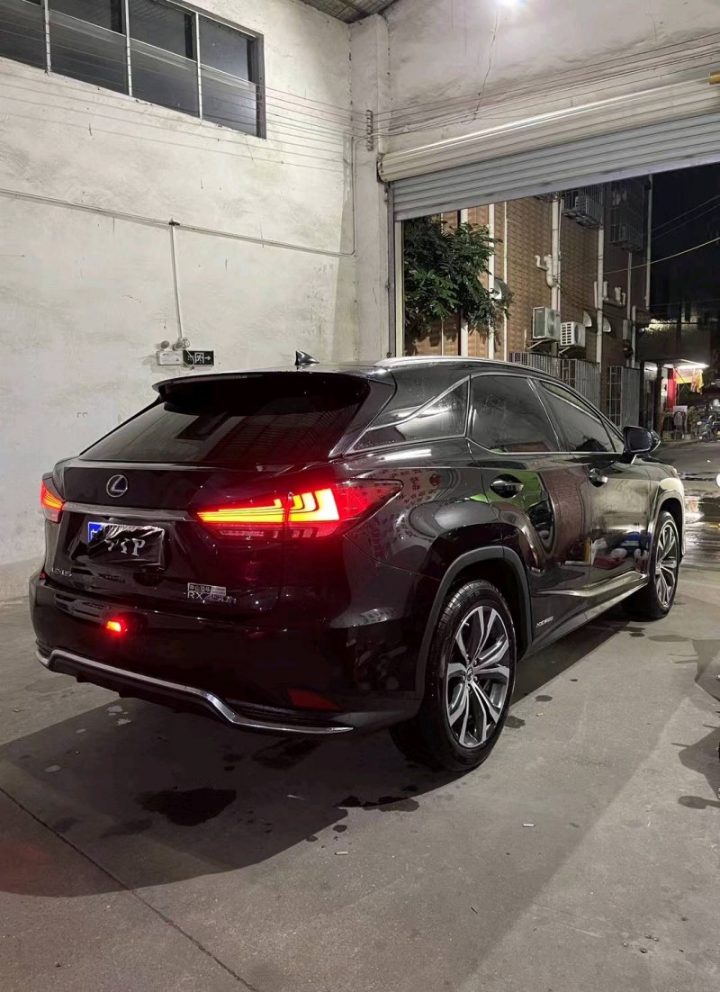 广州22年雷克萨斯RX7