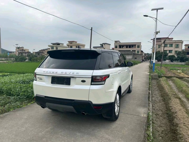 广州18年路虎揽胜运动8