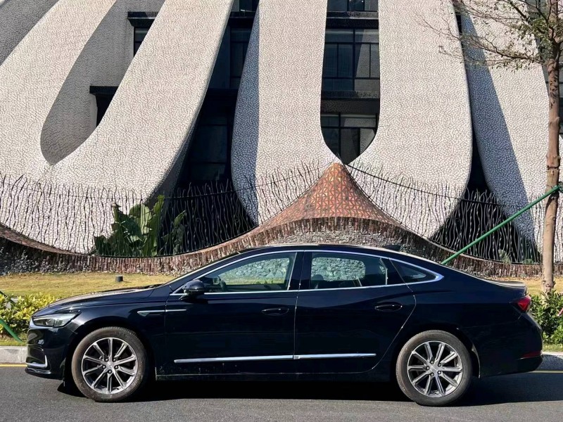 深圳21年别克君越5