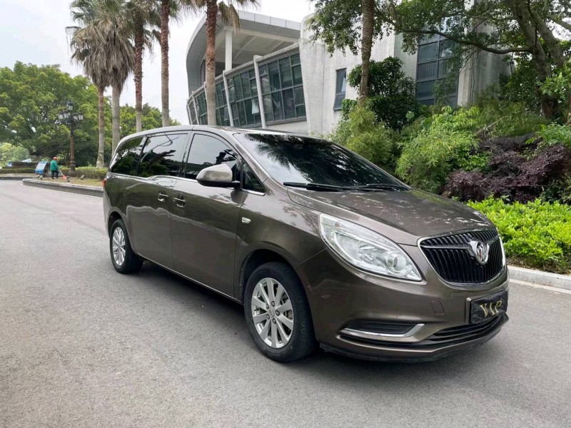 嘉兴17年别克GL82