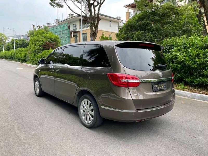 嘉兴17年别克GL87