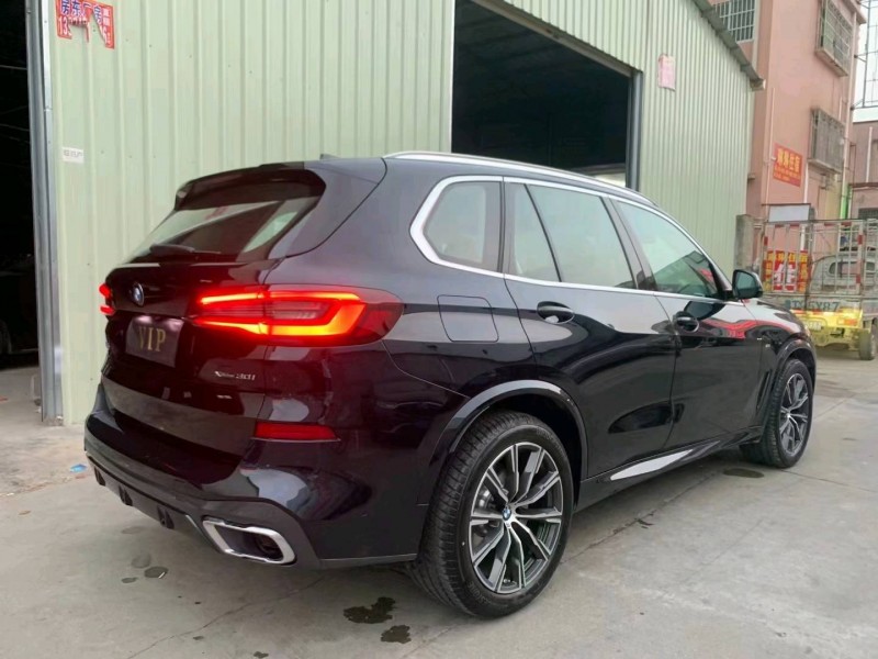 中山21年宝马X56