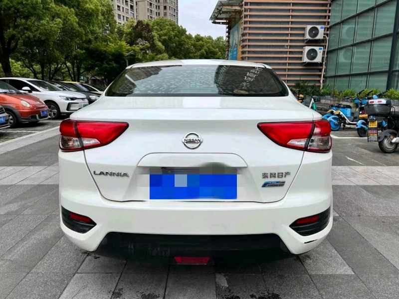 温州18年日产蓝鸟9