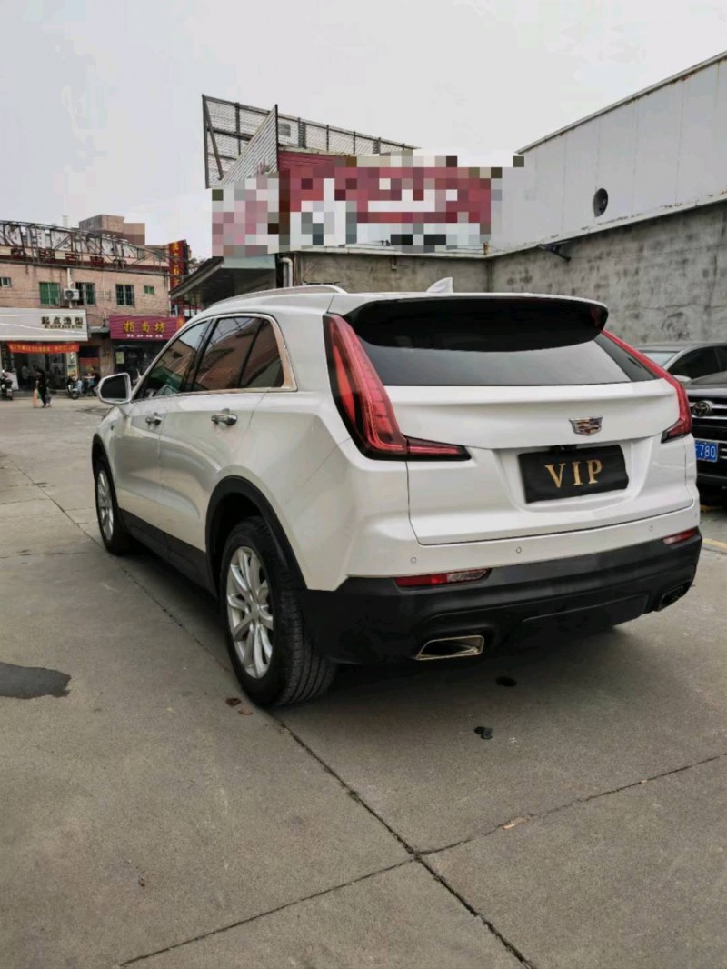 中山20年凯迪拉克XT44
