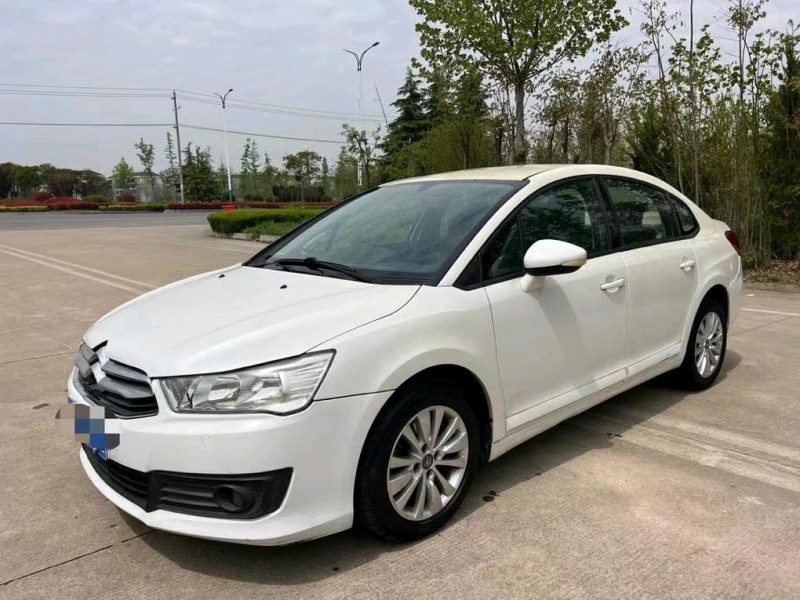 鹽城16年雪鐵龍世嘉2