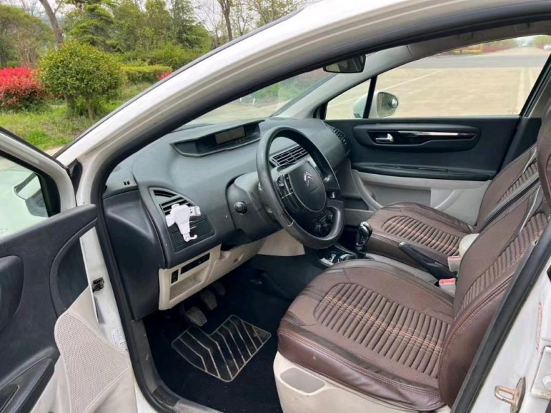 鹽城16年雪鐵龍世嘉6